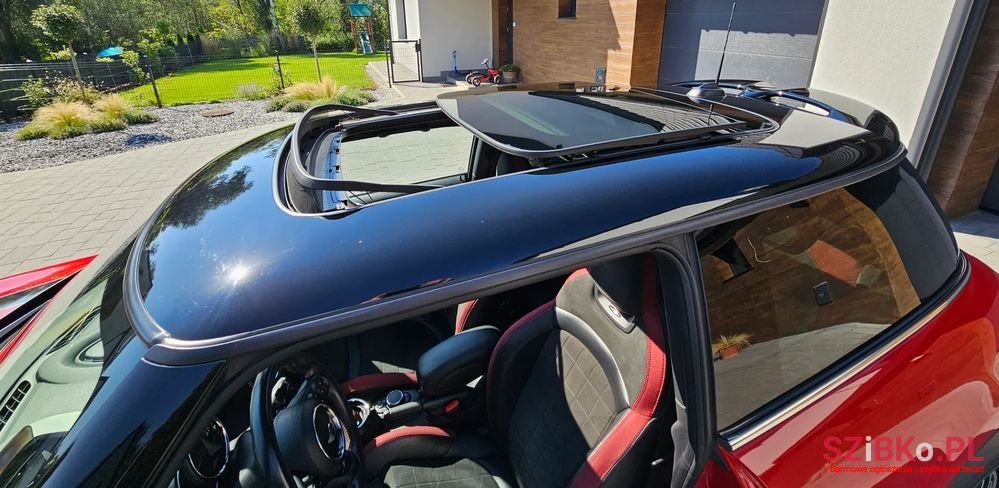 2015' MINI John Cooper Works photo #6