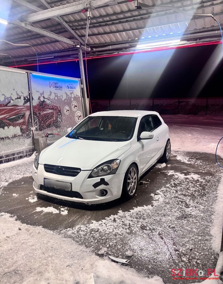 2010' Kia Ceed photo #5