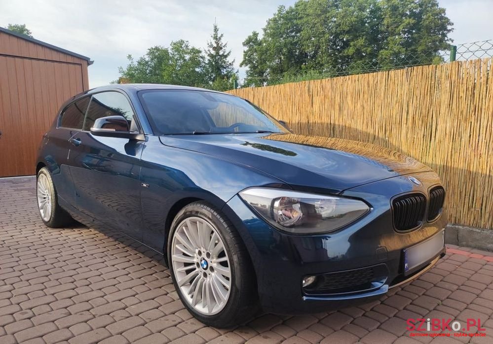 2012' BMW 1 Series photo #2