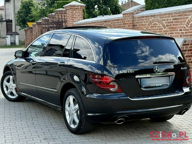 2009' Mercedes-Benz R-Class photo #2