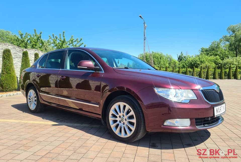 2013' Skoda Superb photo #3