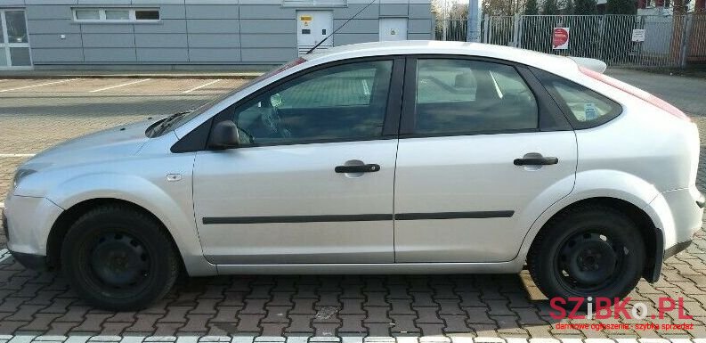 2006' Ford Focus photo #1