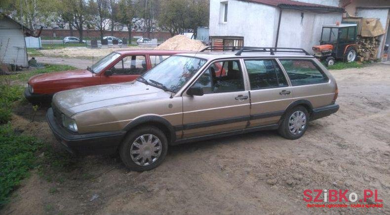 1988' Volkswagen Passat photo #2