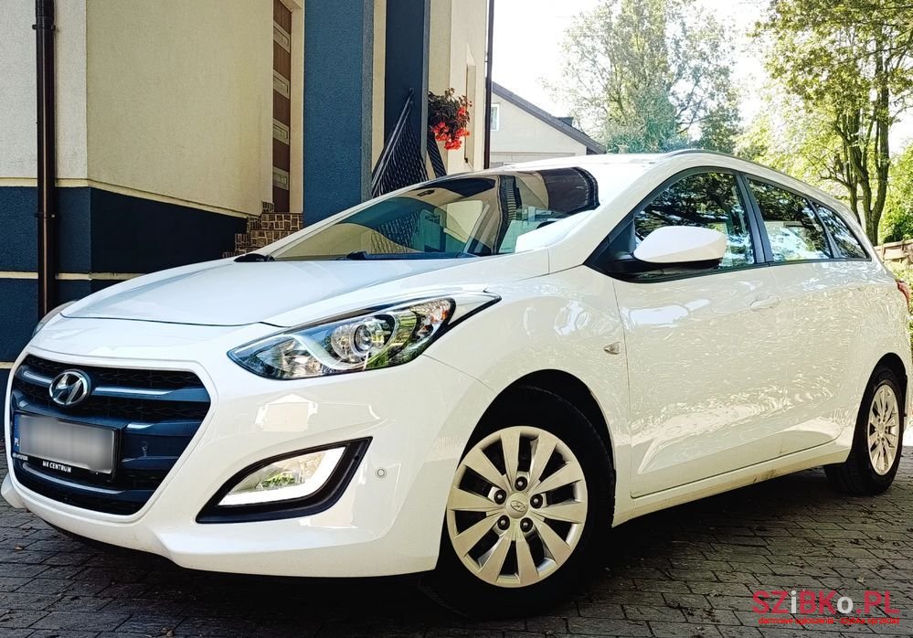 2016' Hyundai i30 photo #1