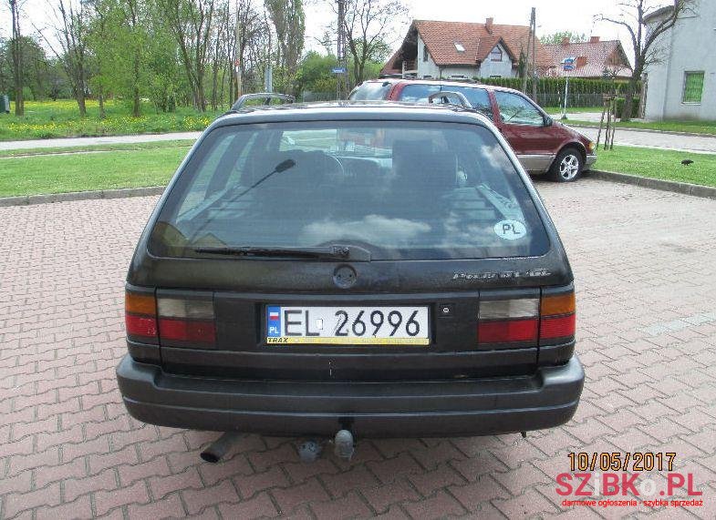 1993' Volkswagen Passat photo #1