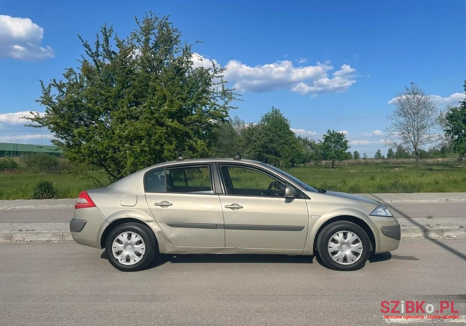 2007' Renault Megane photo #3