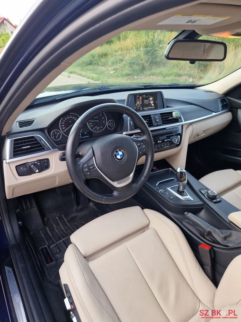 2016' BMW 3 Series photo #5
