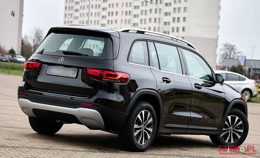 2022' Mercedes-Benz GLB photo #3