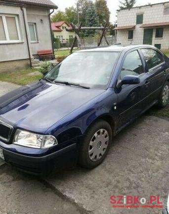 2001' Skoda Octavia photo #1