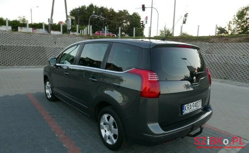 2014' Peugeot 5008 photo #3