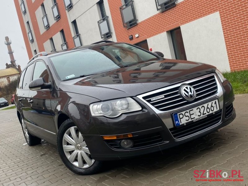 2008' Volkswagen Passat photo #1