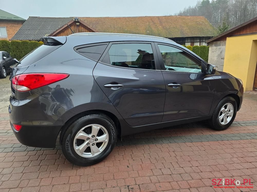 2011' Hyundai ix35 2.0 2Wd Comfort photo #3