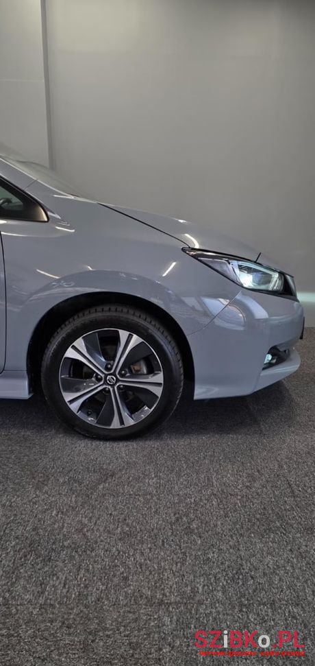 2021' Nissan Leaf photo #5