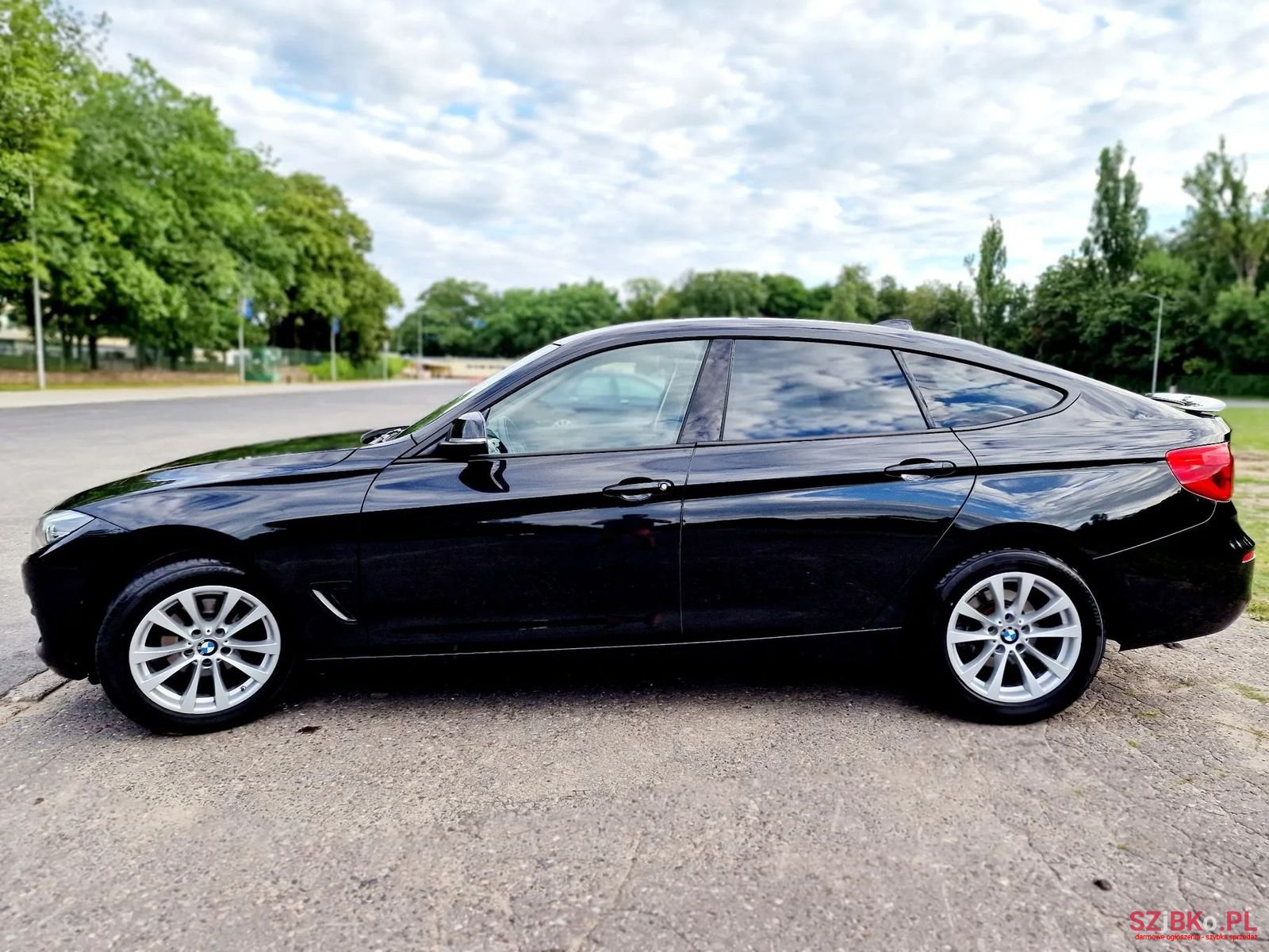 2018' BMW 3 Series photo #5