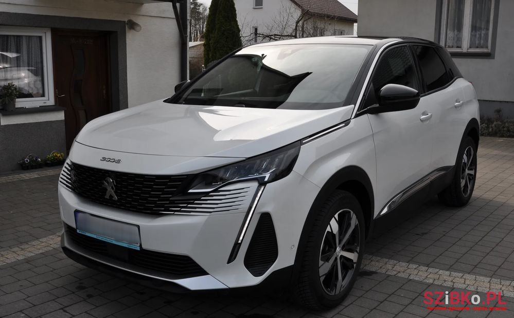 2023' Peugeot 3008 photo #3