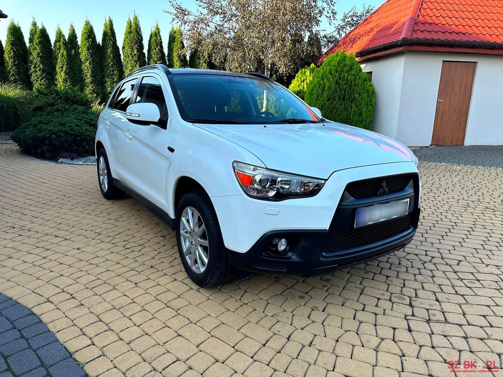 2012' Mitsubishi ASX photo #5