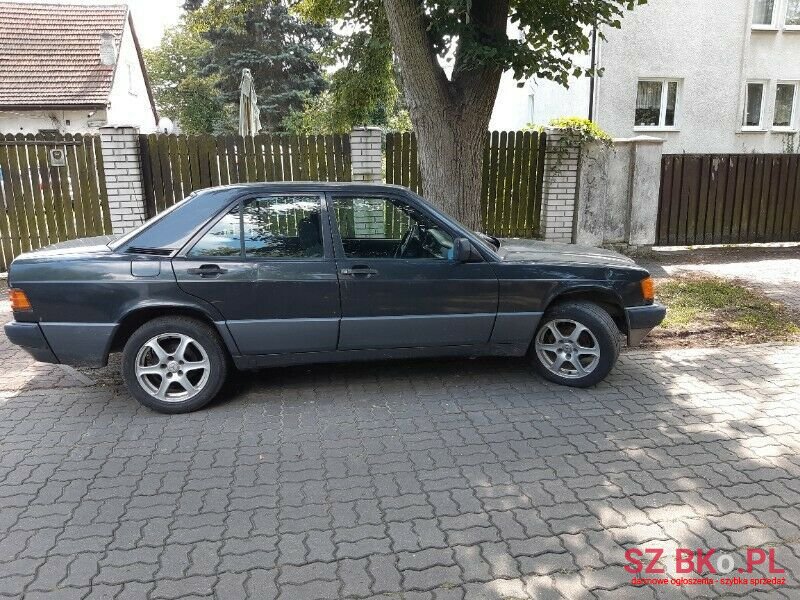 1992' Mercedes-Benz 190 photo #4