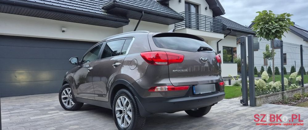 2015' Kia Sportage 1.7 Crdi L 2Wd photo #5