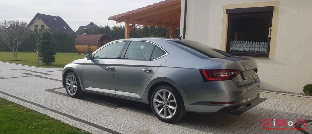 2016' Skoda Superb photo #1