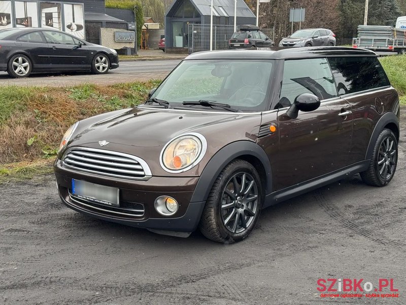 2008' MINI Clubman Cooper photo #1