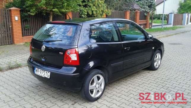 2003' Volkswagen Polo TDI photo #2