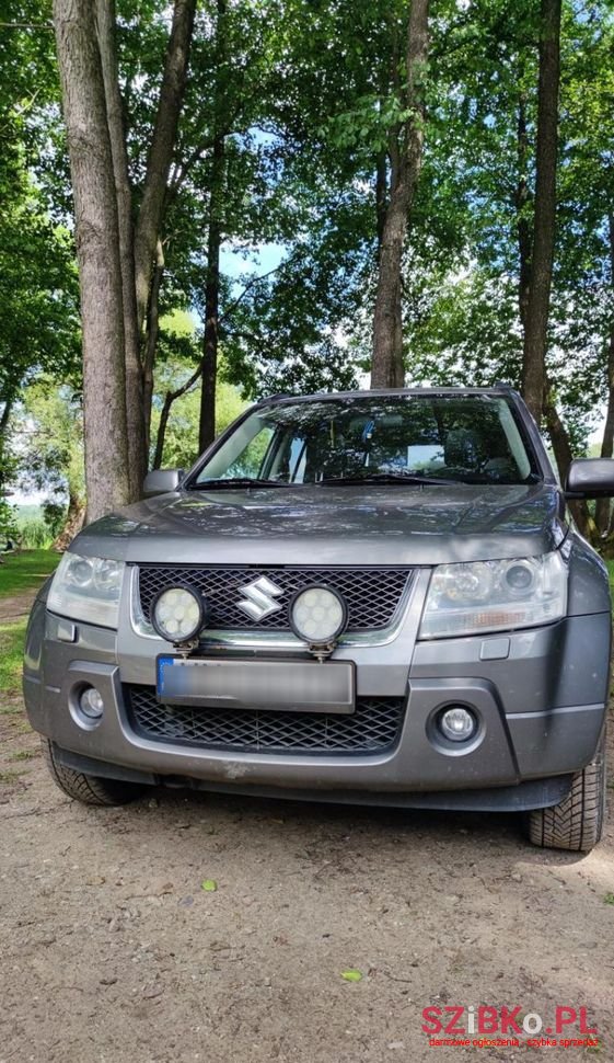 2006' Suzuki Grand Vitara 2.0 De Luxe photo #1