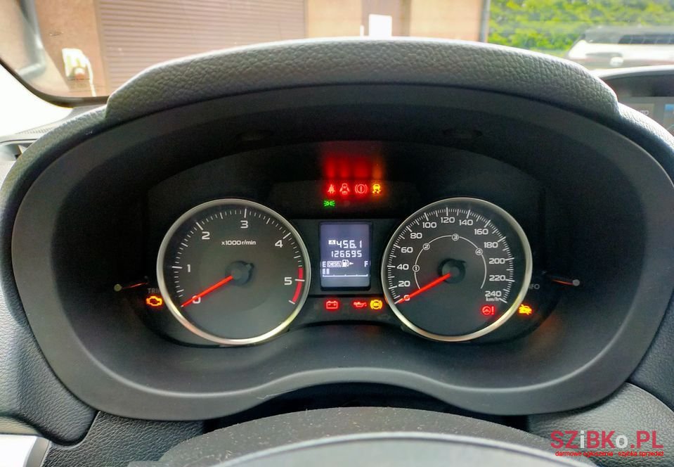 2012' Subaru XV photo #2