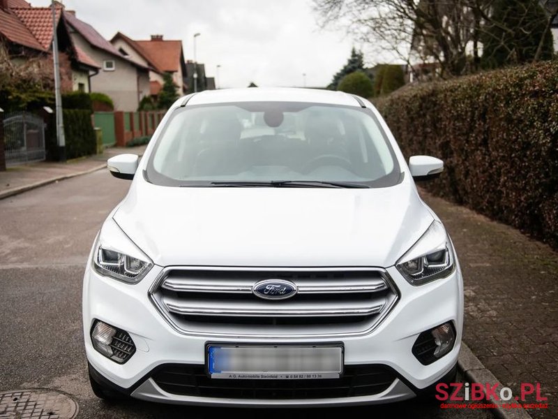 2018' Ford Kuga 2.0 Tdci 4X4 Titanium photo #2