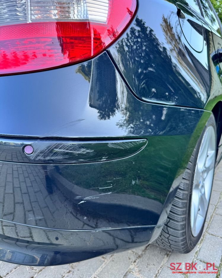 2005' BMW 1 Series 120D photo #6