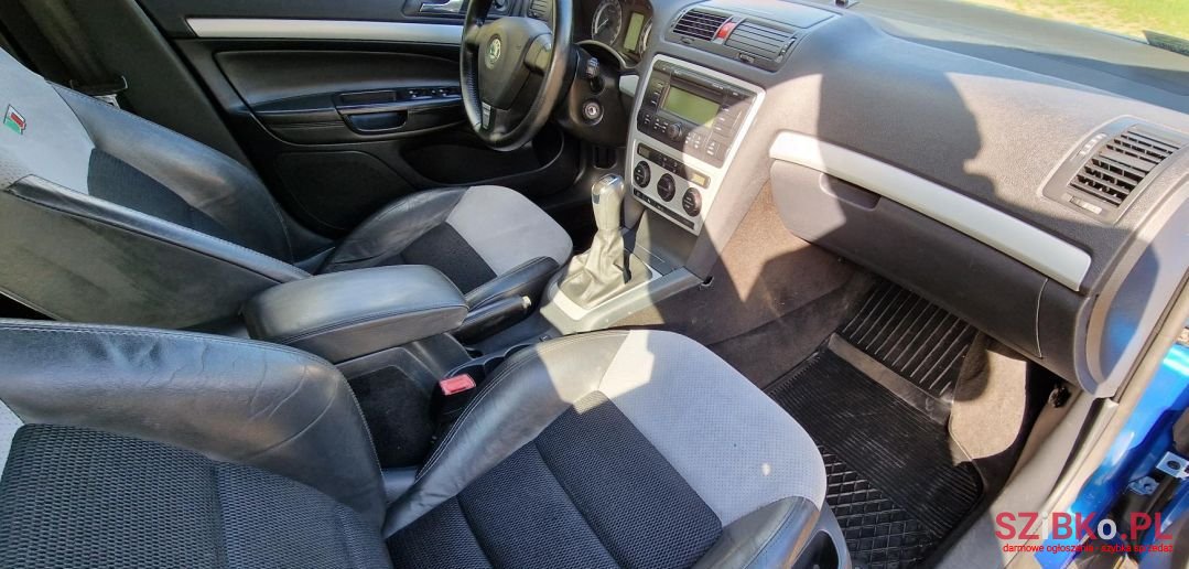 2007' Skoda Octavia photo #6