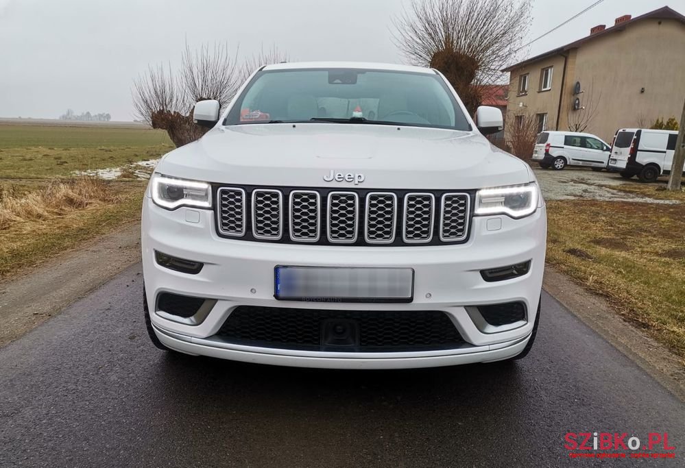 2017' Jeep Grand Cherokee photo #1