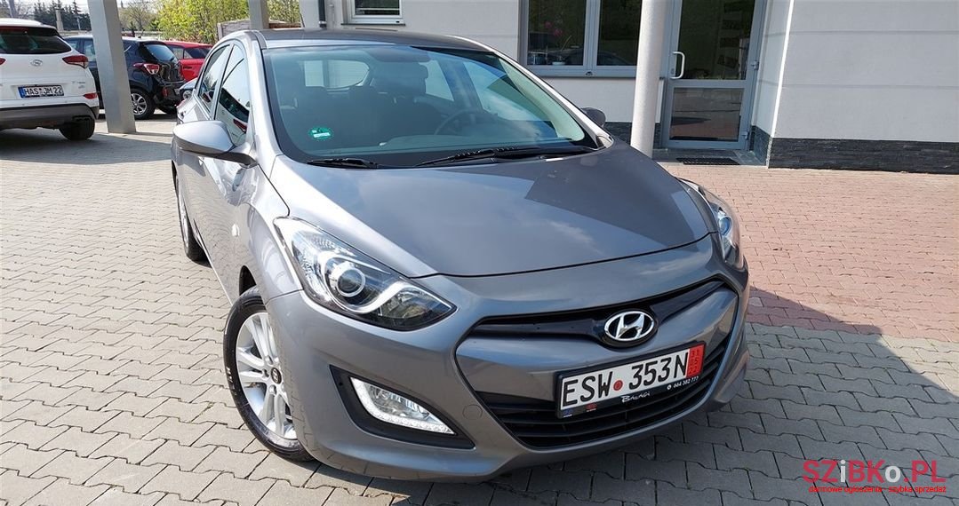 2013' Hyundai i30 photo #3