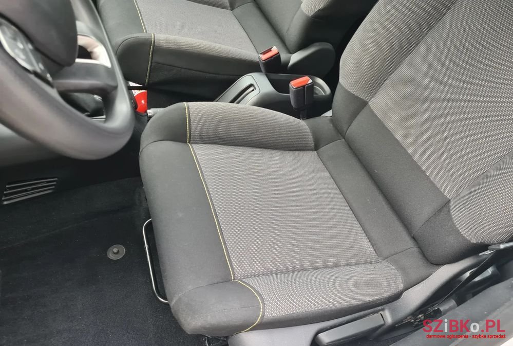 2020' Citroen C3 1.2 Puretech Shine photo #5