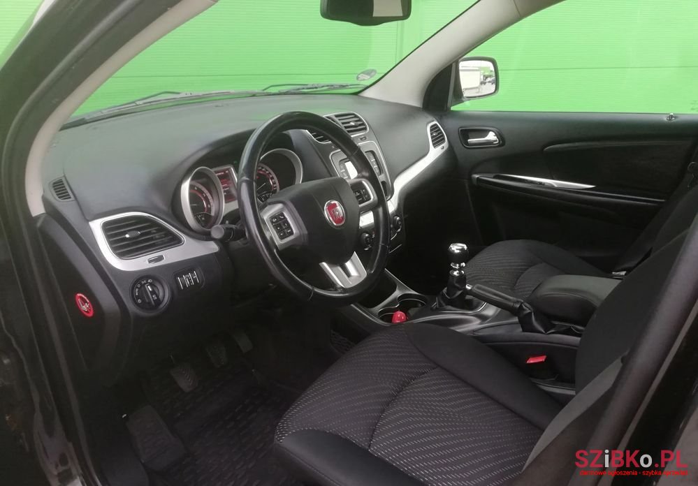 2011' Fiat Freemont 2.0 Multijet photo #6