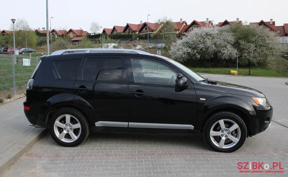 2008' Mitsubishi Outlander 2.0 Did Intense photo #5