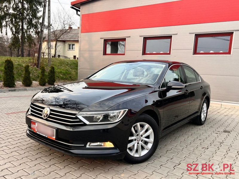 2015' Volkswagen Passat photo #1