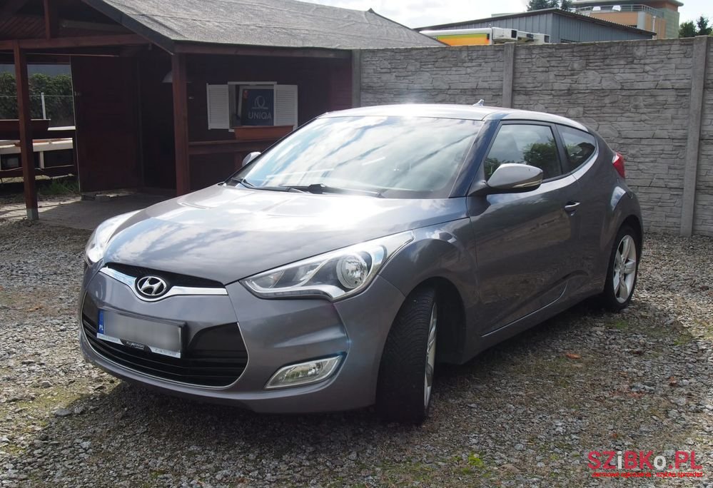 2011' Hyundai Veloster 1.6 Gdi Style photo #3