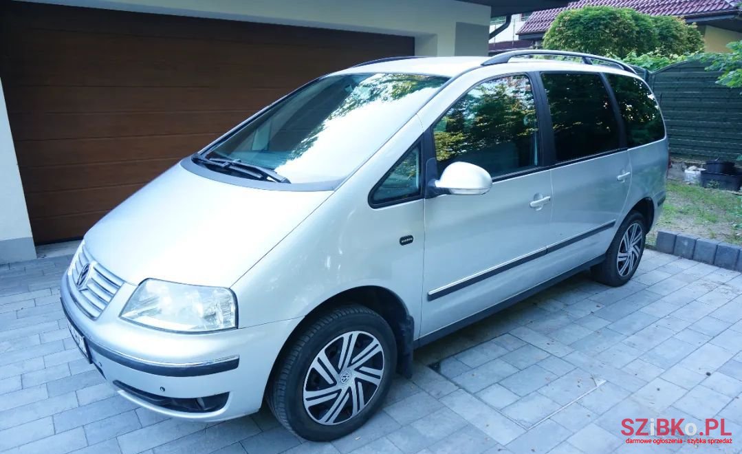 2006' Volkswagen Sharan photo #1