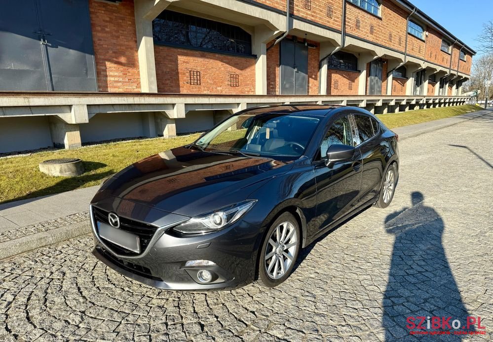 2015' Mazda 3 photo #1