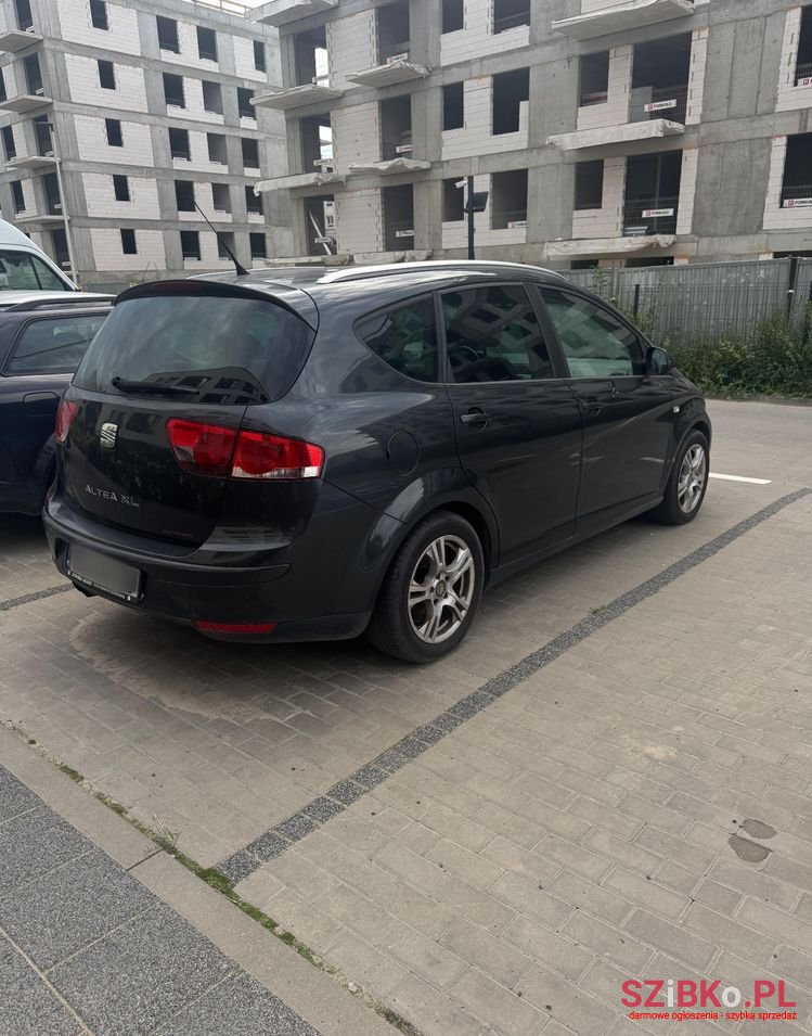 2008' SEAT Altea XL photo #3