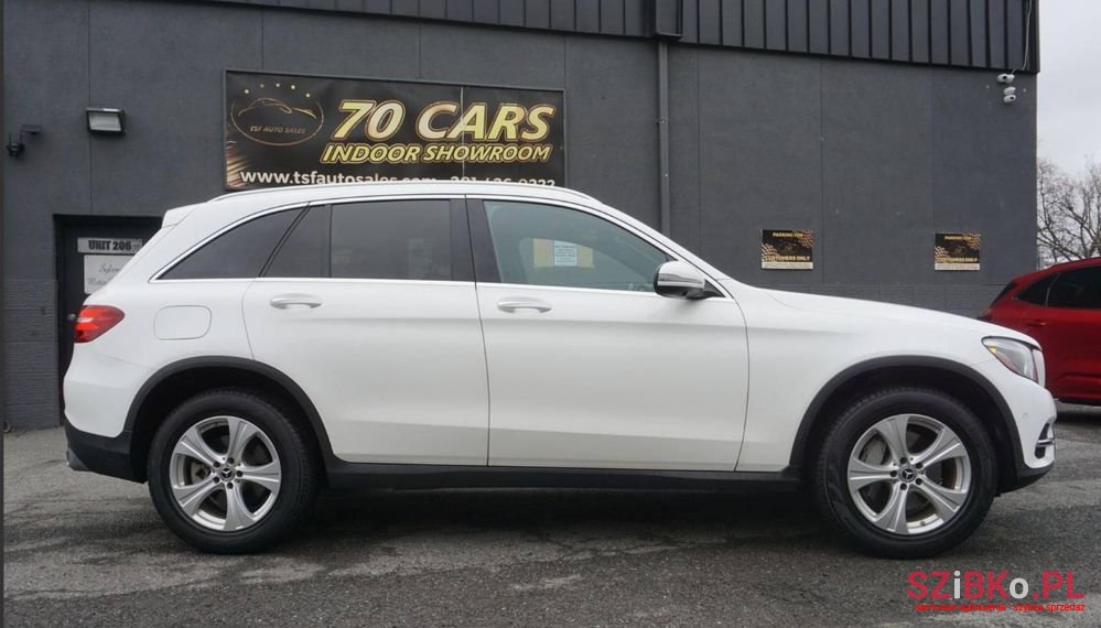 2018' Mercedes-Benz GLC photo #5