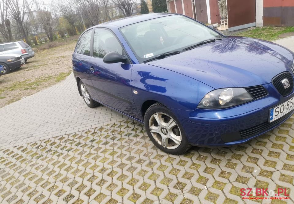 2004' SEAT Ibiza photo #1
