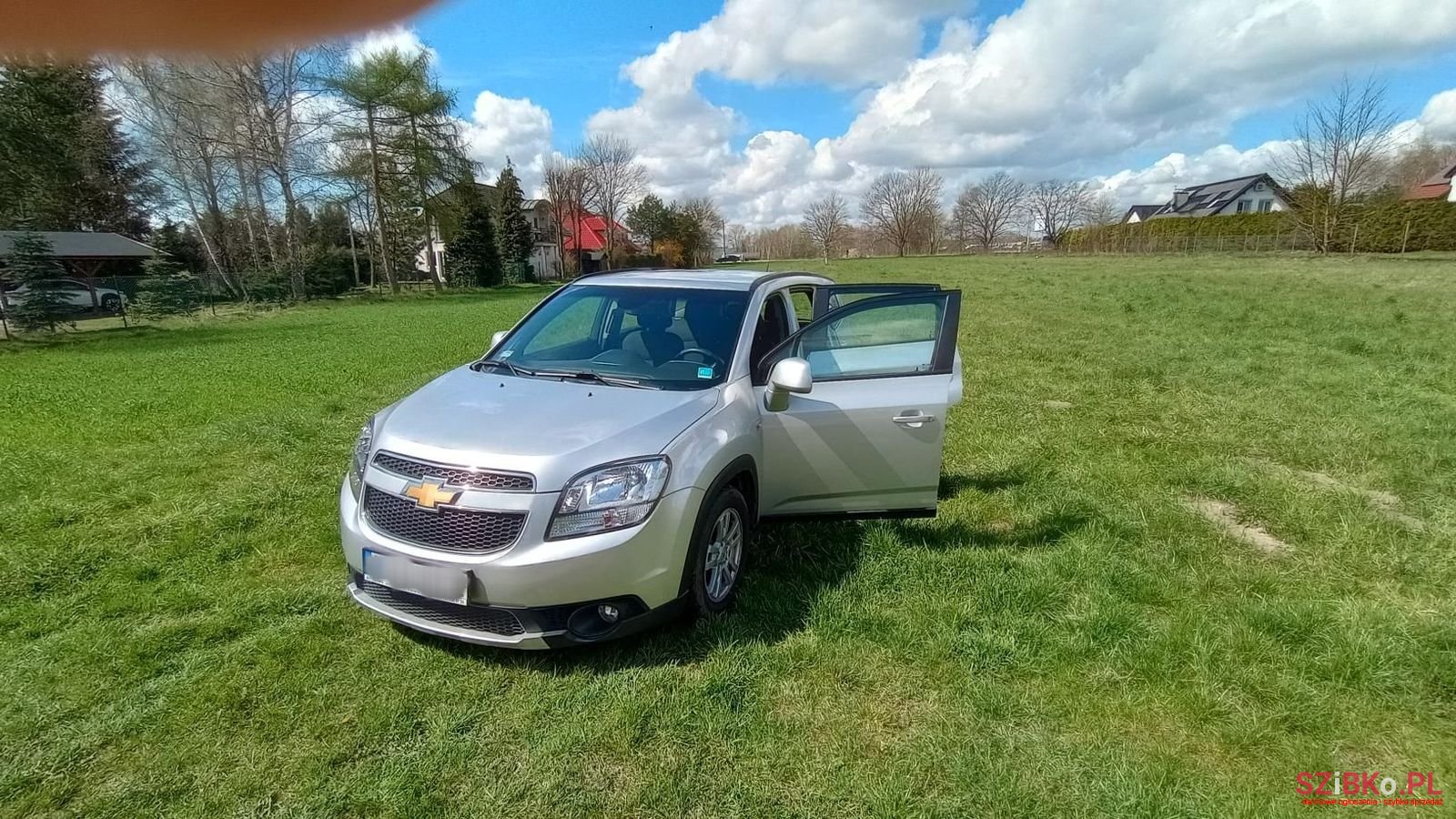 2011' Chevrolet Orlando photo #6