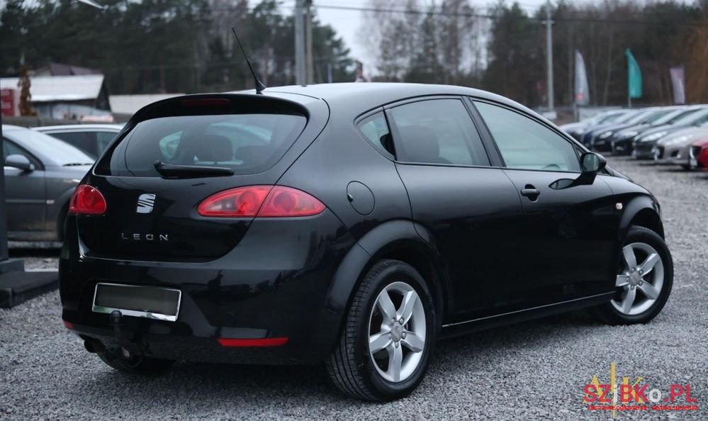 2009' SEAT Leon photo #2