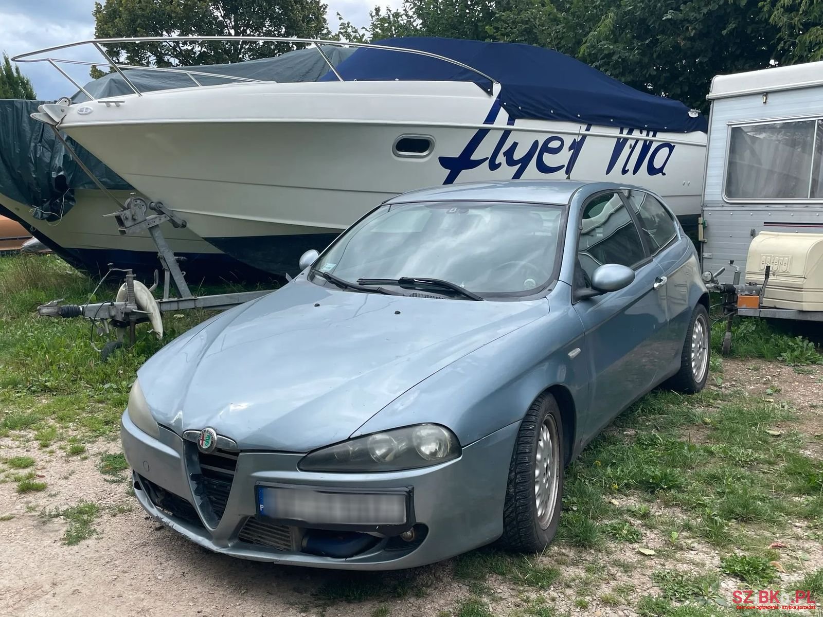 2005' Alfa Romeo 147 photo #1