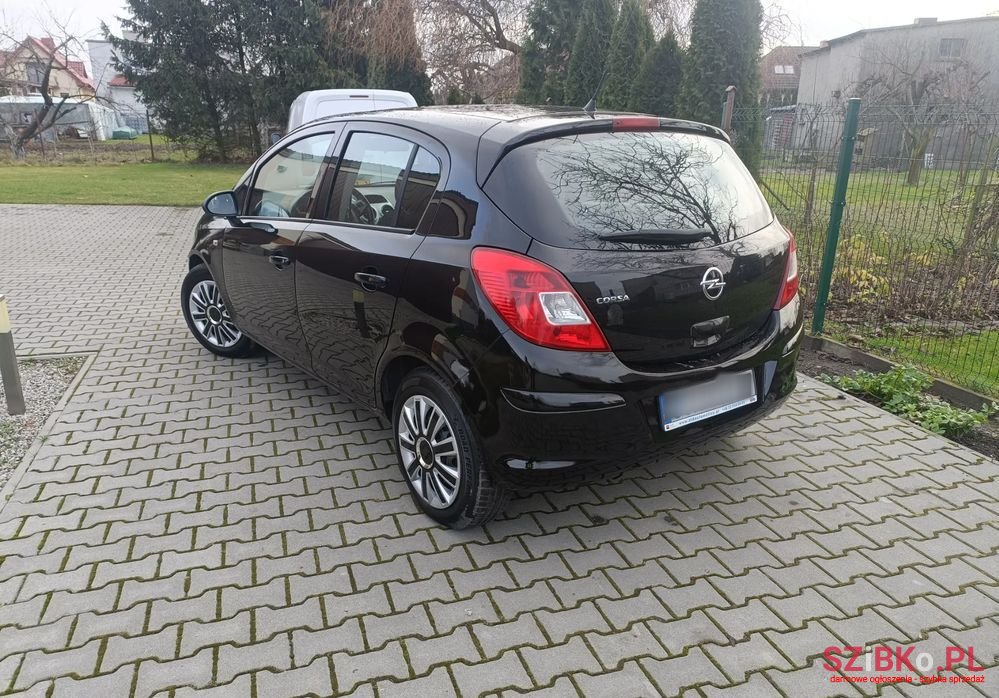 2011' Opel Corsa 1.2 16V Enjoy photo #4