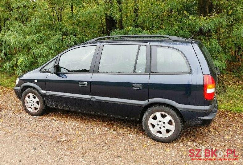 2003' Opel Zafira photo #1