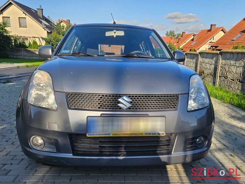2007' Suzuki Swift photo #2