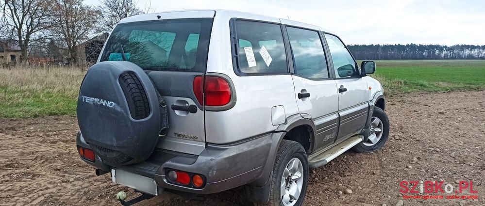 2002' Nissan Terrano photo #4