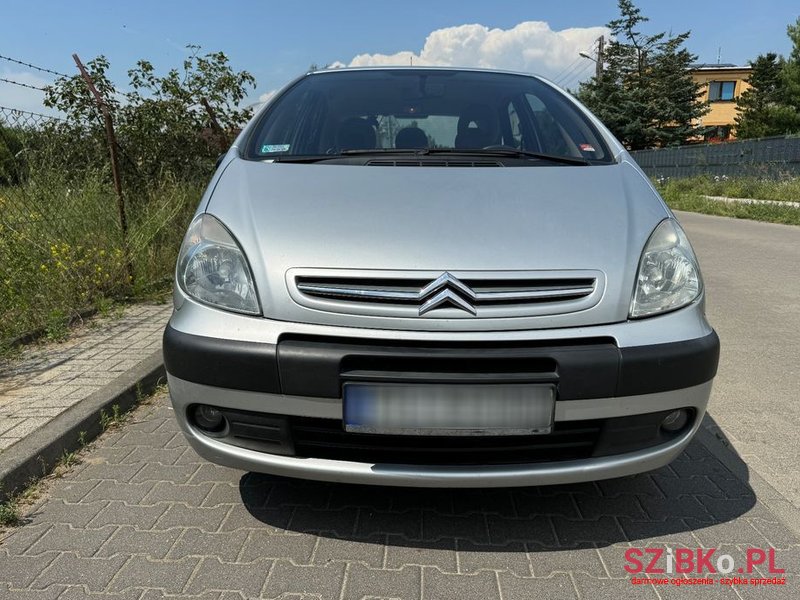 2006' Citroen Xsara Picasso 1.6I 16V Sx photo #2